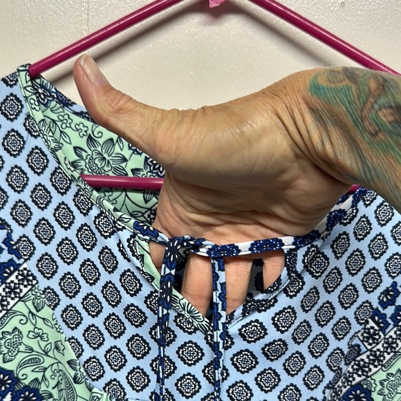 Kim Rogers Blue,Green and whiteShort Sleeve Blouse - Picture 3 of 11